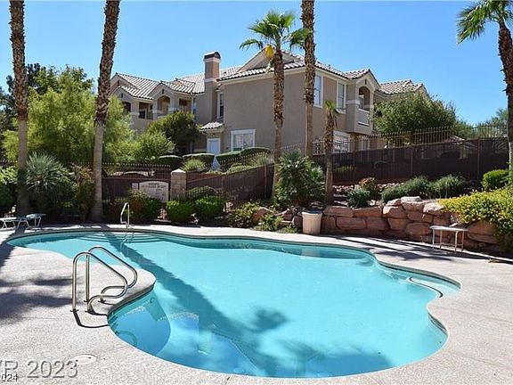 2nd image of 5855 Valley Dr Unit 2137