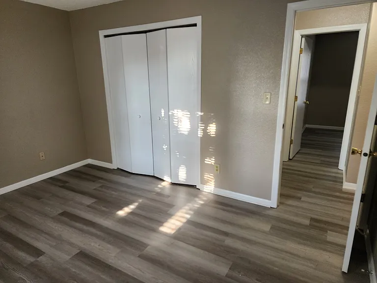 1312 Blue Heron Ln — Photo 4