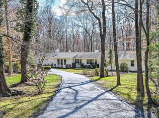 729 Clear Spring Rd, Great Falls, VA 22066