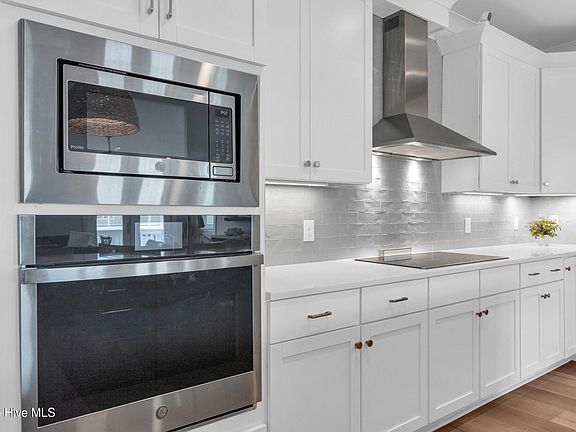 5th image of 1738 Mackerel Lane Unit 1