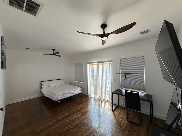 192 Arlington Ave #4 — Photo 19