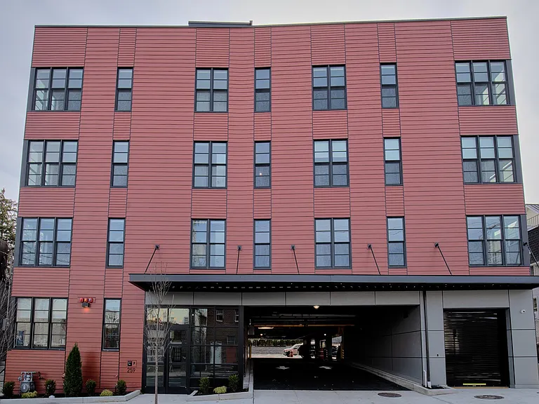 Diana Place — Photo 18