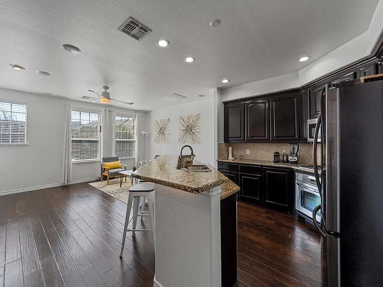 5713 Knox Dr — Photo 7