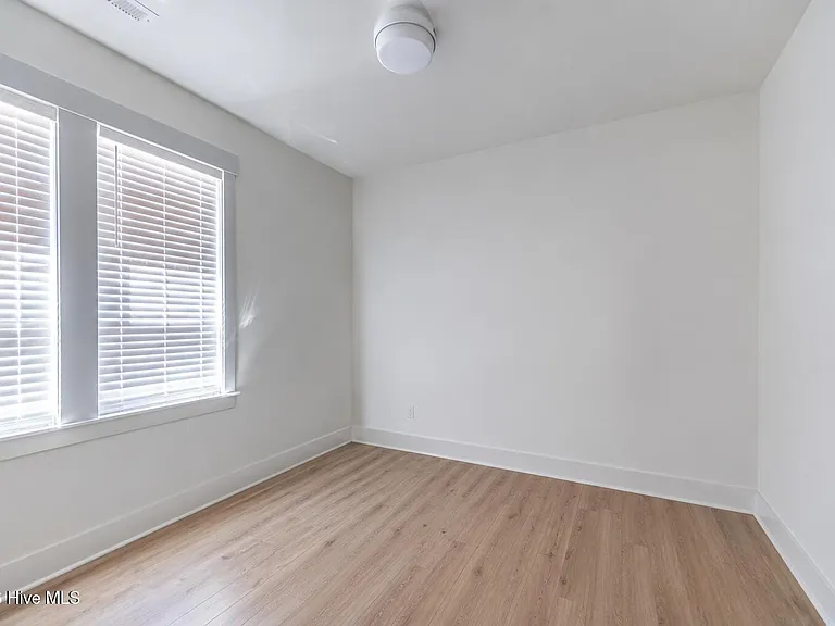 237 Carriage Park Dr — Photo 22