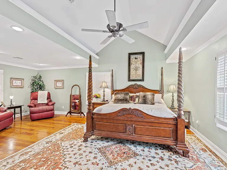 1026 S Morgan Ave — Photo 13