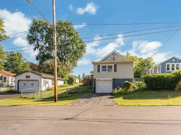 10 New York Avenue, Rensselaer, NY 12144