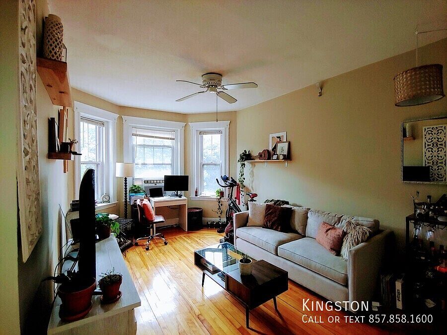 1st image of 324 Chestnut Hill Ave #12B