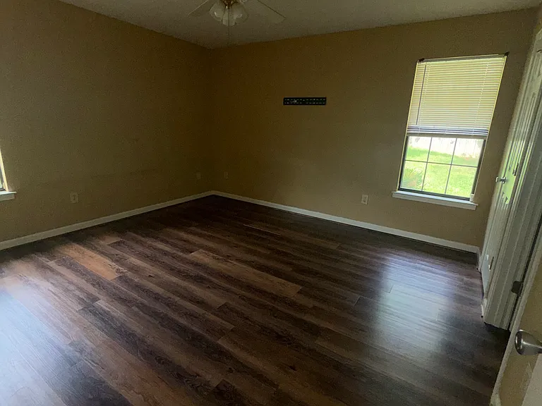 2540 Sapphire Dr — Photo 11