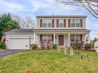 5815 Moonbeam Dr, Woodbridge, VA 22193