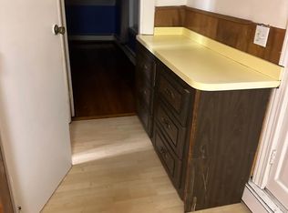 4 Henshaw Ter FLOOR 3, West Roxbury, MA 02132