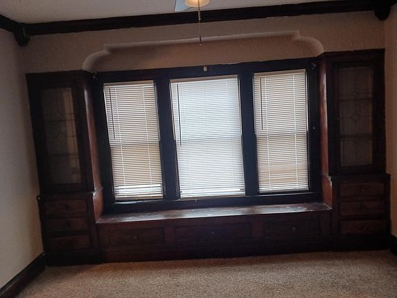 5th image of 10104 Plymouth Ave #1