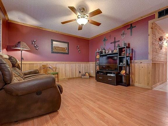 4th image of 101 Joy Ln #A