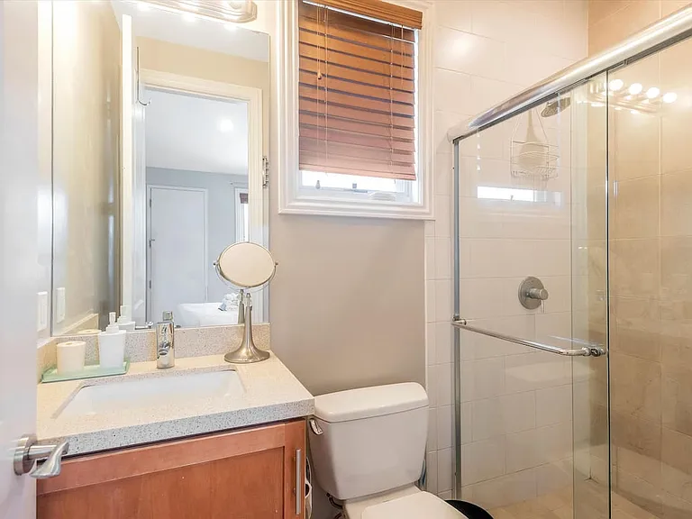 21 S Claremont St #13 — Photo 9