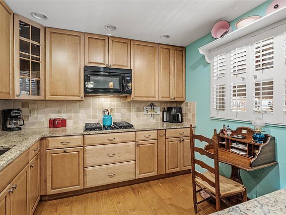 3rd image of 2552 Wallford Walk