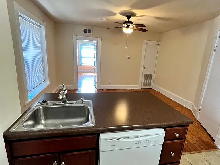 1709 Hanover Ave — Photo 5