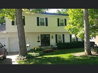 404 Hackberry Dr, Decatur, IL 62521