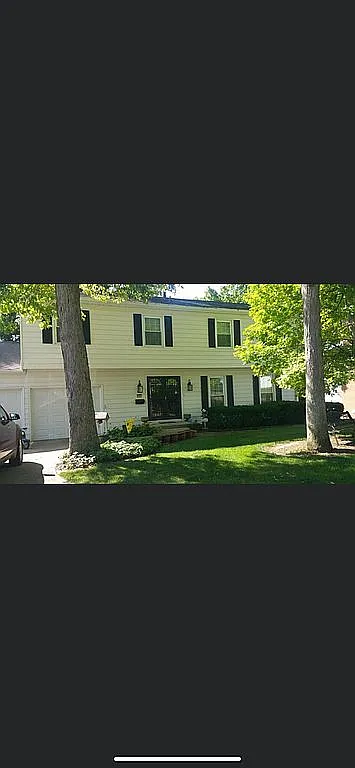 404 Hackberry Dr photo 1