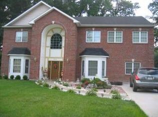 7614 Dunston St, Springfield, VA 22151