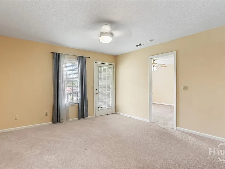 211 Edgewater Rd #40 — Photo 17