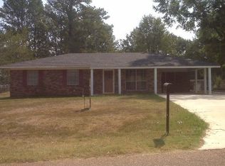 911 Old Canton Rd, Carthage, MS 39051