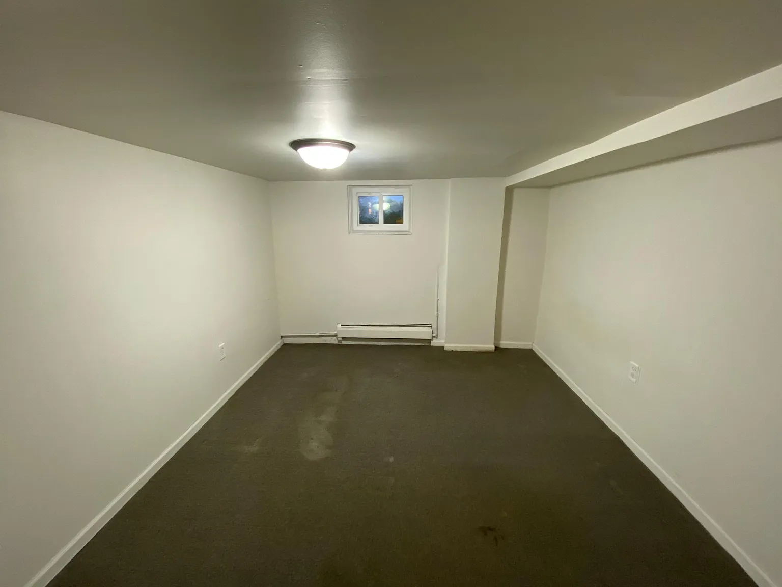 776 E South St — Photo 4