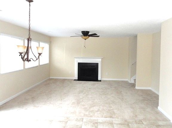 5th image of 5507 Carriage Woods Dr