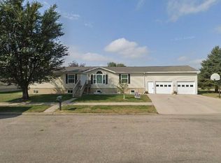 1019 5th Ave E, Mobridge, SD 57601