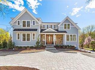 320 Concord Ave, Lexington, MA 02421