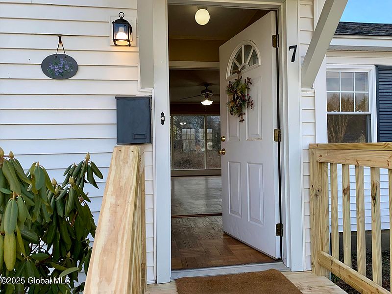 2nd image of 7 Hughes Court