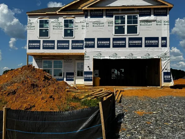 804 Magnolia Ridge Dr, Blountville, TN 37617