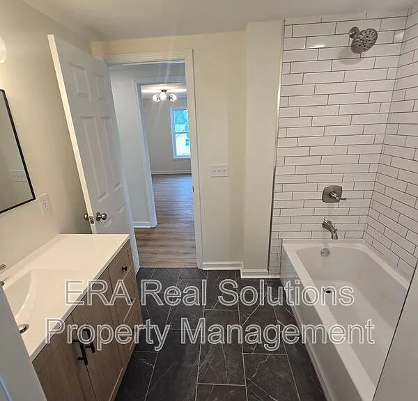 1536 E Weber Rd — Photo 21