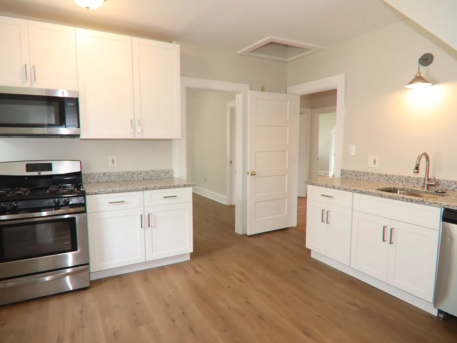 2 bed, $1,800 — Photo 4