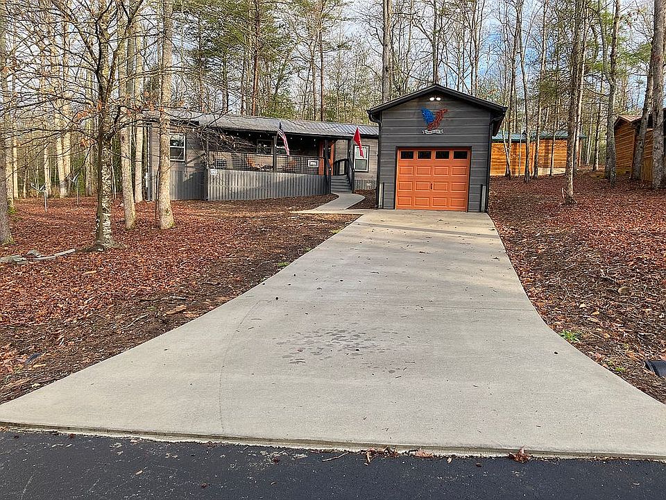 1st image of 572 Copperhead Pkwy