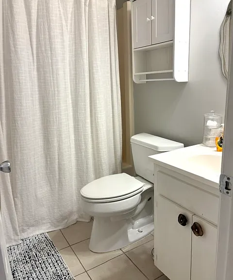 204 Oak St #4 — Photo 9