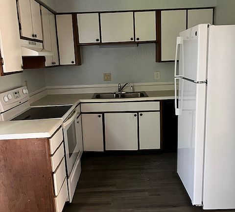 5th image of 2013 Stoney Point Ln Unit 39