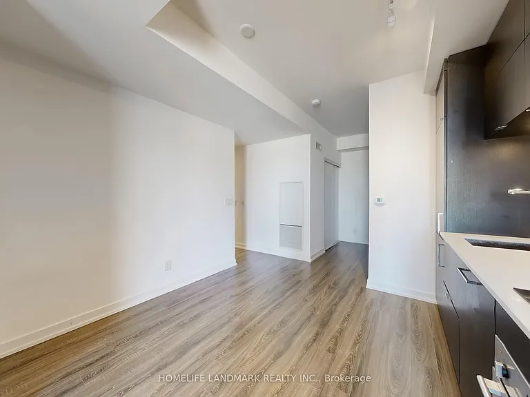 20 Edward St #1419 — Photo 15