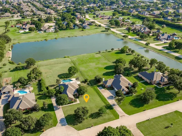 104 Island Cir, Shady Shores, TX 76208