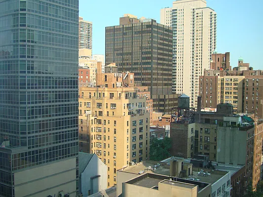 Rented by Sotheby's International Realty | media 5