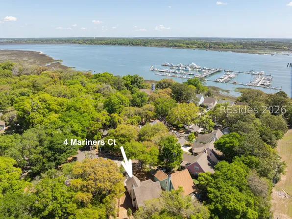 4 Mariners Ct, Port Royal, SC 29935