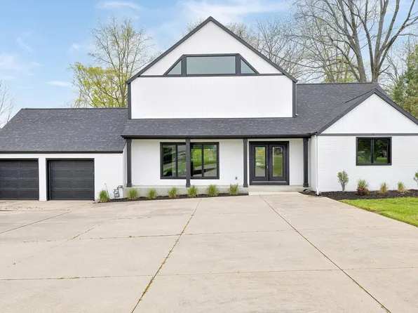 55981 Riverdale Dr, Elkhart, IN 46514