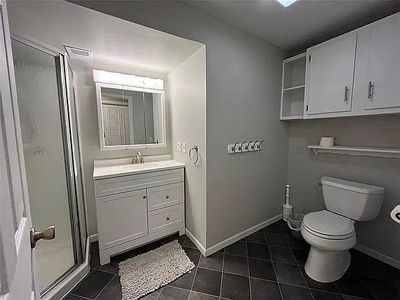 4th image of 108 Blue Bird Blvd