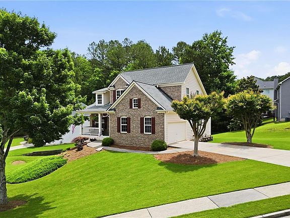 2nd image of 17 Lilyfield Ln