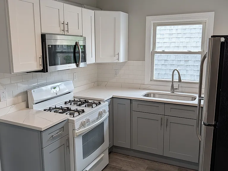 6242 W Cuyler Ave #2 — Photo 3