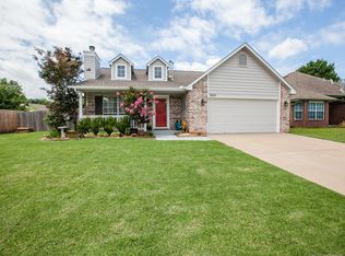 2221 W Mobile Pl, Broken Arrow, OK 74011