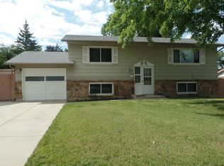 1614 Glacier Dr, Colorado Springs, CO 80910