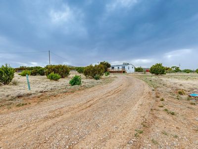 26 Phillips Rd, Moriarty, NM, 87035