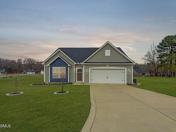 2nd image of 19 Linda Lou Ln