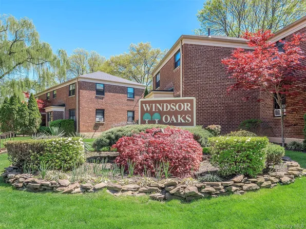 220-10 75th Avenue #213 A2, Oakland Gardens, NY 11364