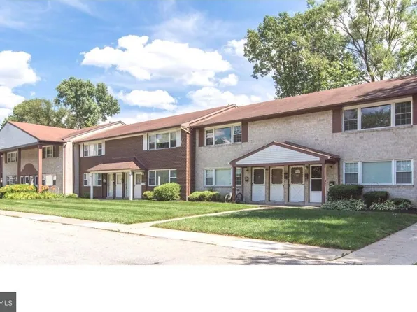 810 N Forklanding Rd #116-U116, Maple Shade, NJ 08052