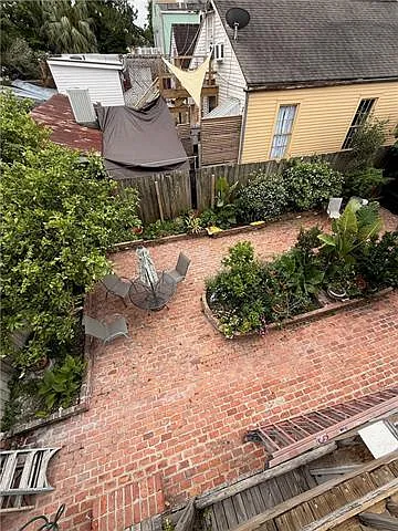1908 Dauphine St #2B — Photo 21
